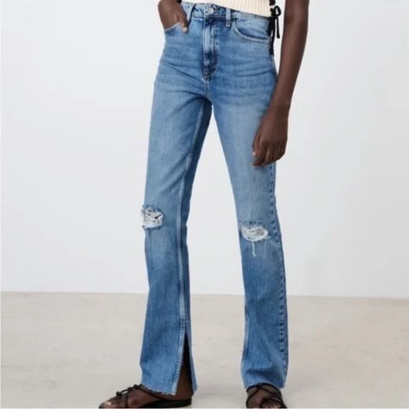 Zara High Rise Blue Flare Wide Leg Jeans Distressed Denim Split Hem Women’s 6